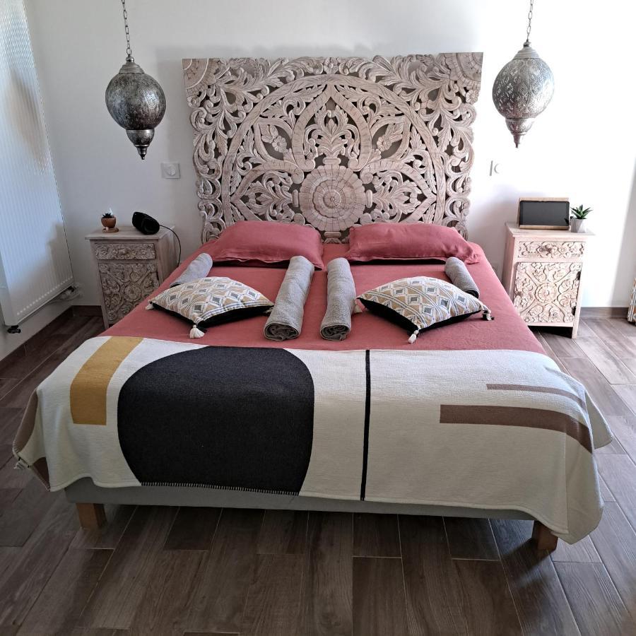 Chambre D'Hotes Des Loyes Jaillans Exterior photo
